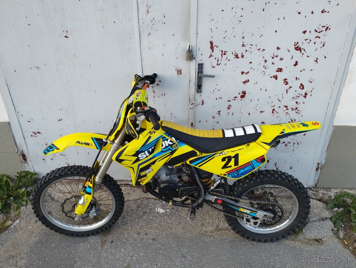 SUZUKI RM 85