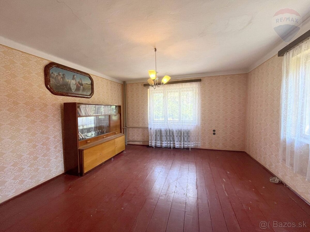 Rodinný dom s rozsiahlym pozemkom 3538 m2 - Kremnica - 4