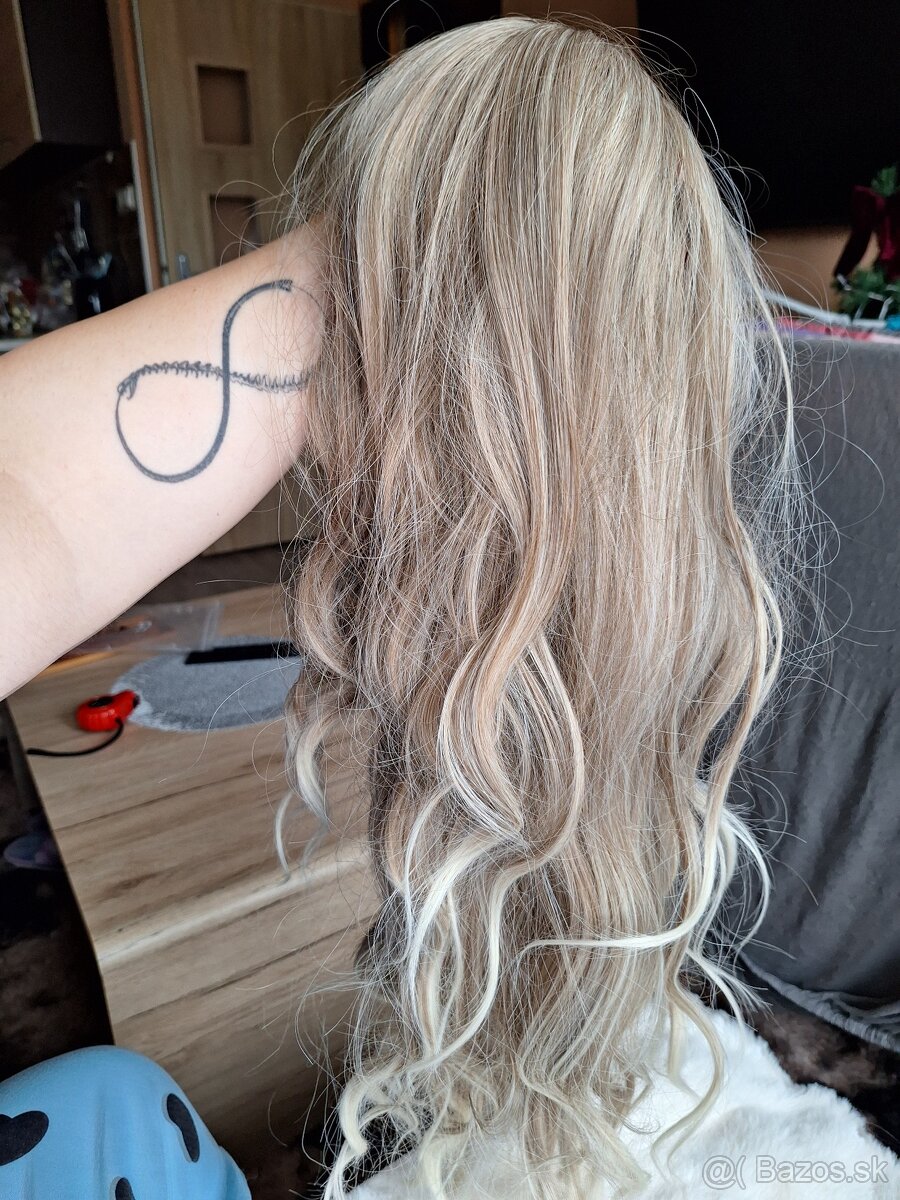 Vlnista popolava blond parochna - 4