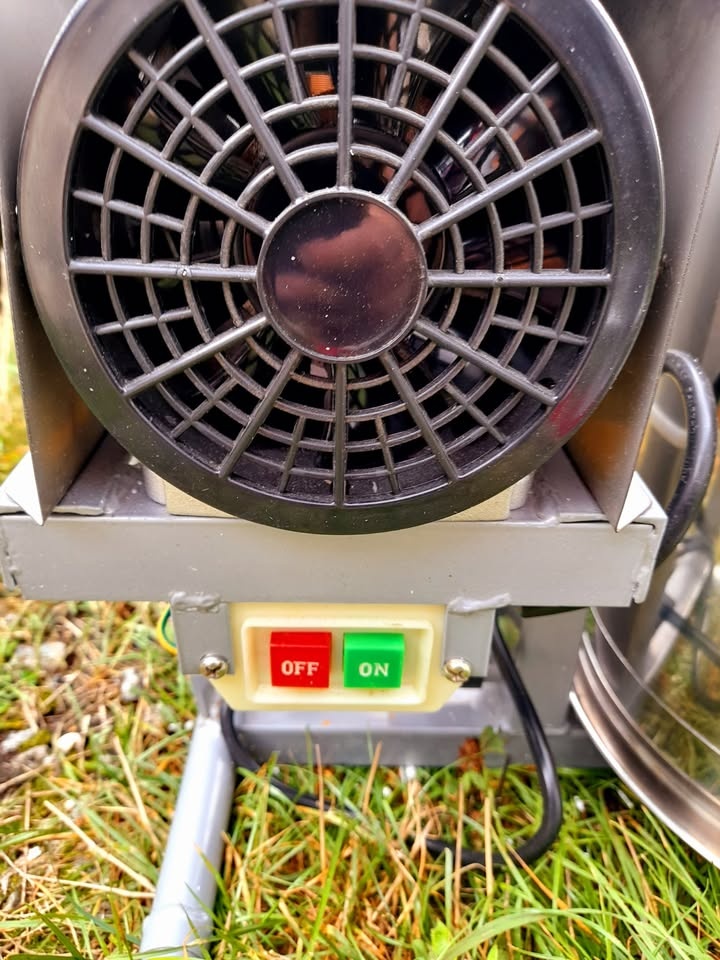 Mobilní dojící zařízení na kravské mléko - 4