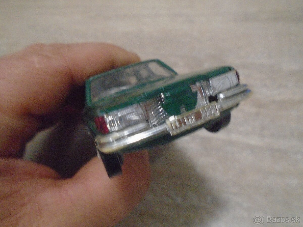 Stará Hračka Schuco Mercedes 350SE - 4