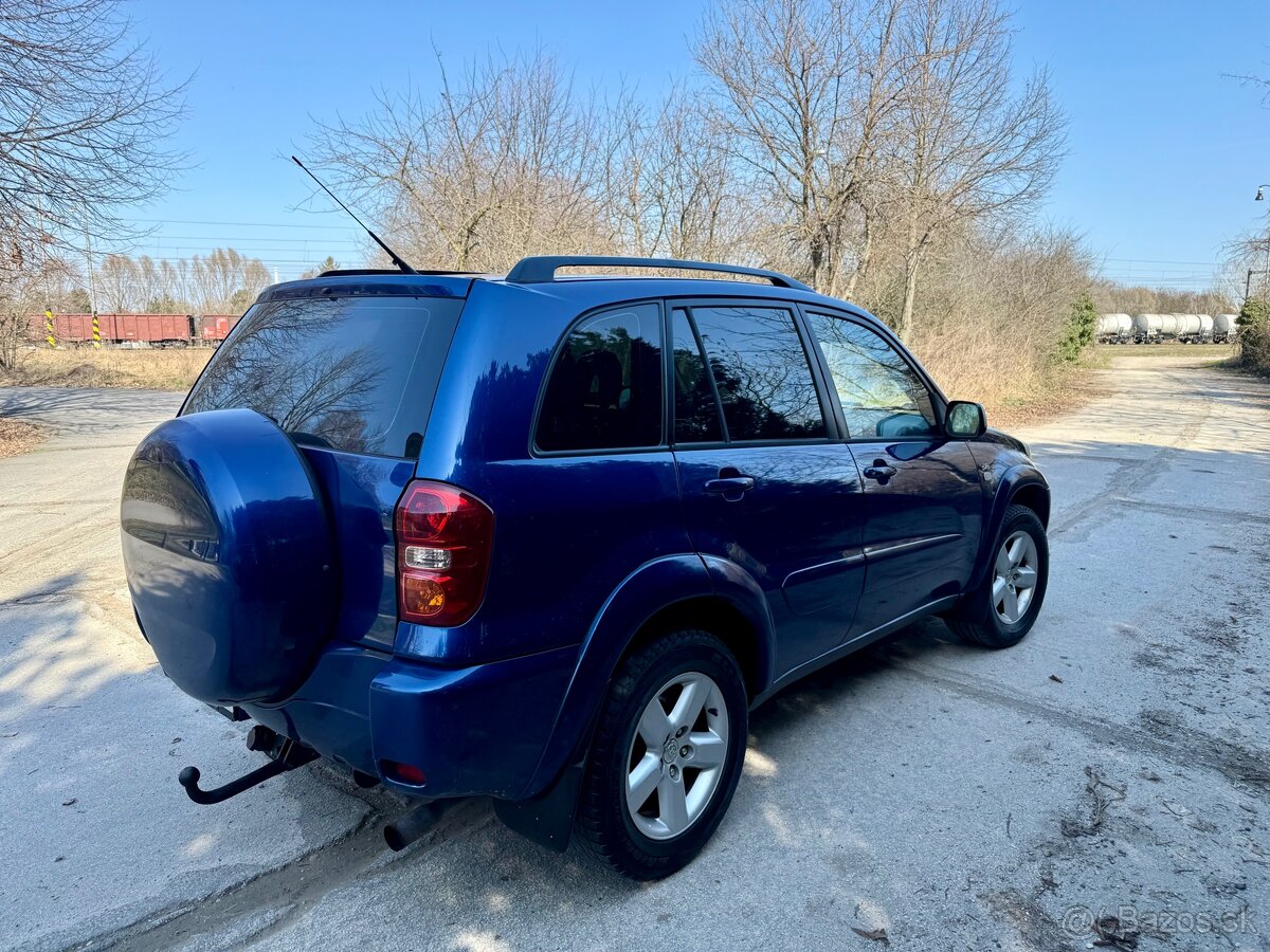Toyota Rav4 2.0 D4D 4x4 - 4