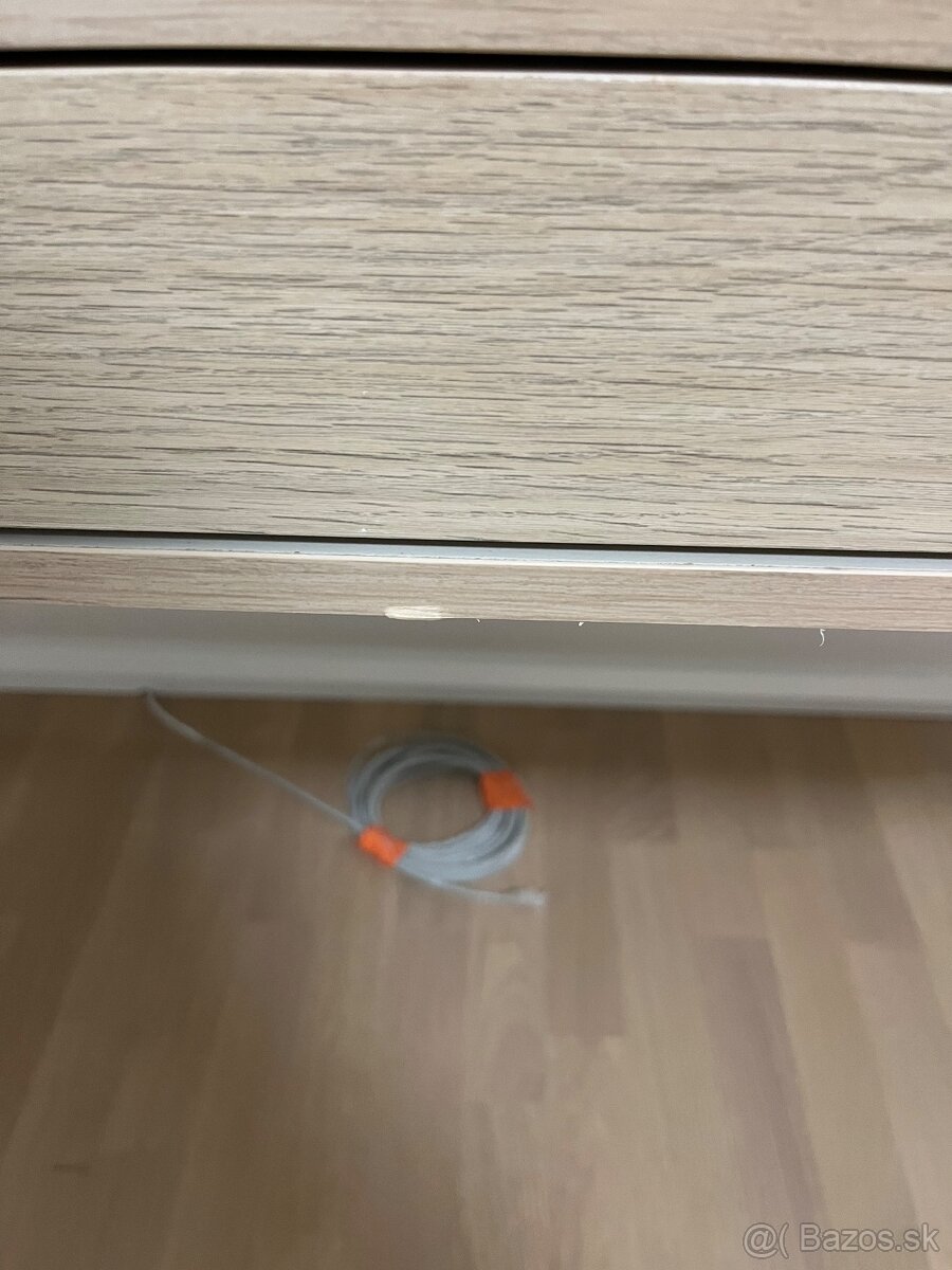 Darujem pisaci stol - 4