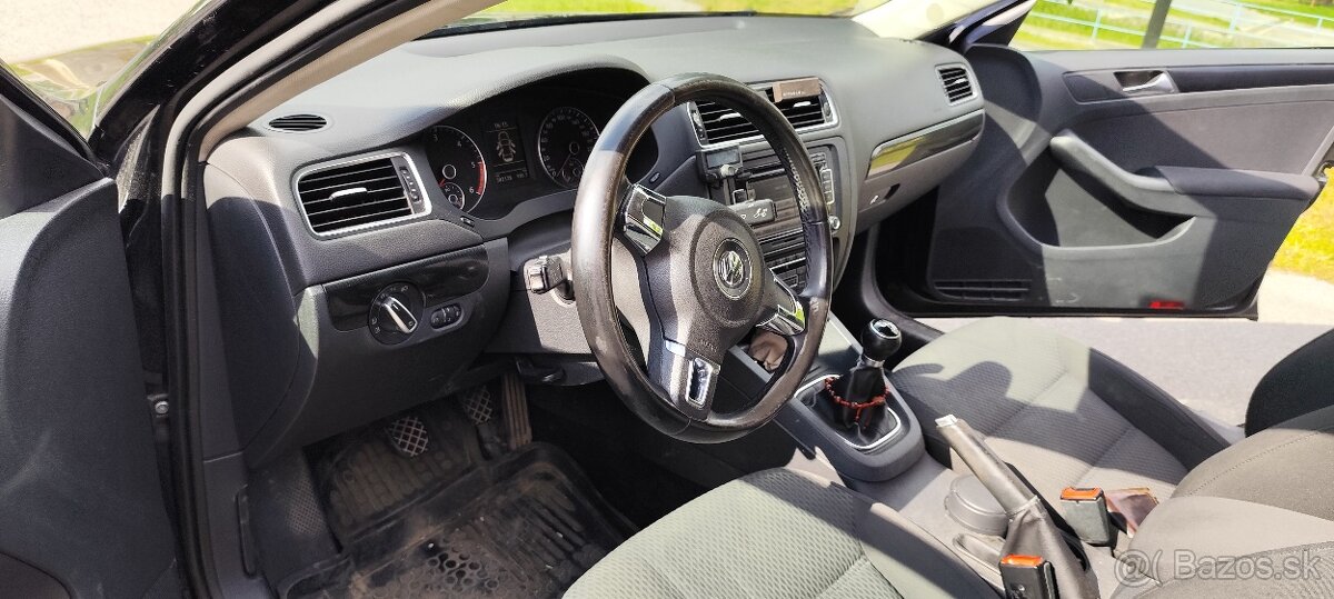 Vw Jetta 1.6 TDI 77kw - 4