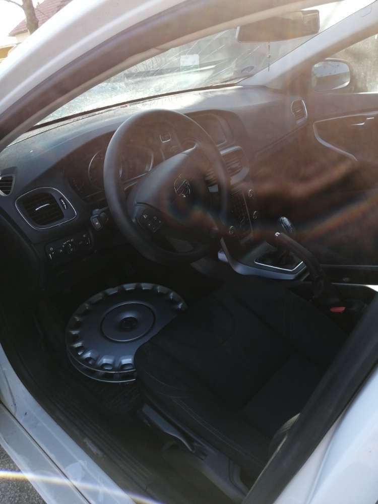 Volvo V40 od roku 2012 - 4