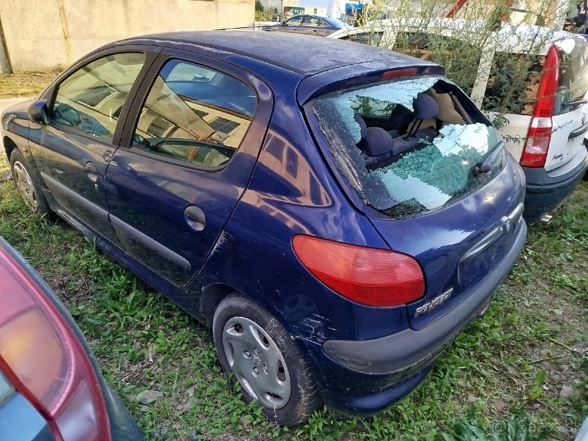 Rozpredam Peugeot 206 - 4