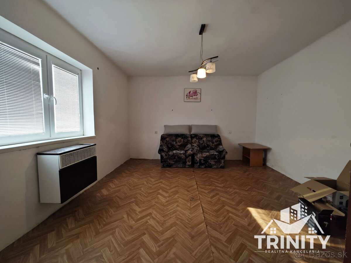 Na predaj poschodový 5-izbový rodinný dom v obci Pribeta - 4