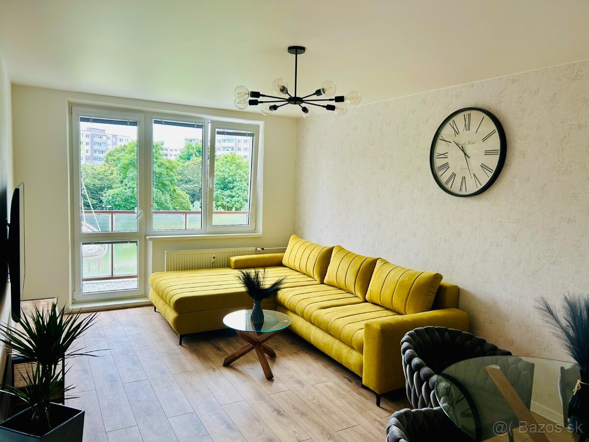 Nová rekonštrukcia,zariadený,3i Ždiarska,2x loggia - 4