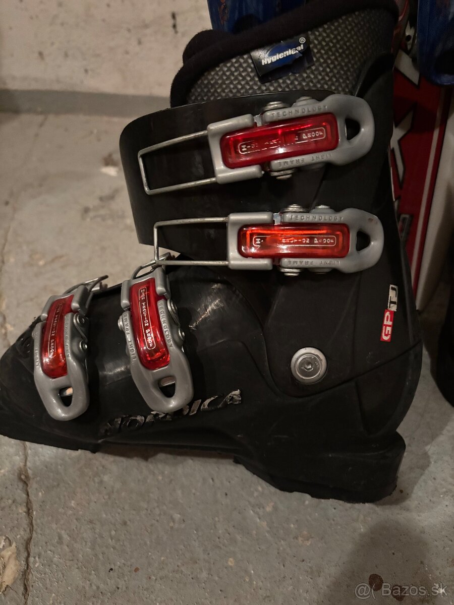 Lyže Blizzard a lyžiarsky Nordica - 4