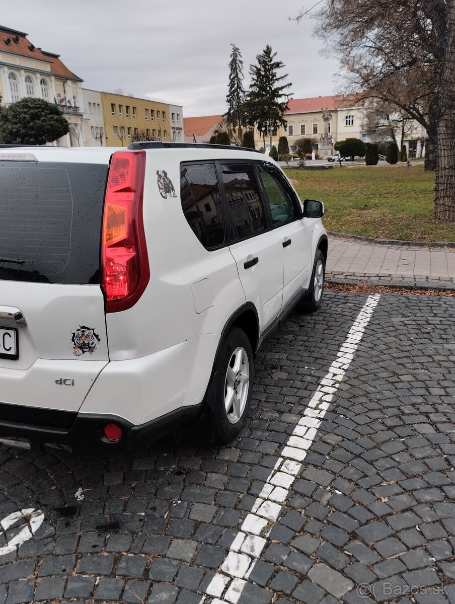 Nissan X-Trail - 4