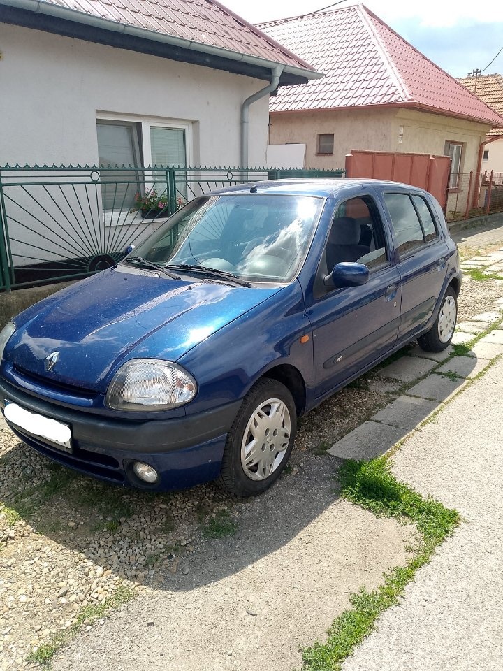 Renault clio 1,4 55kw - 4