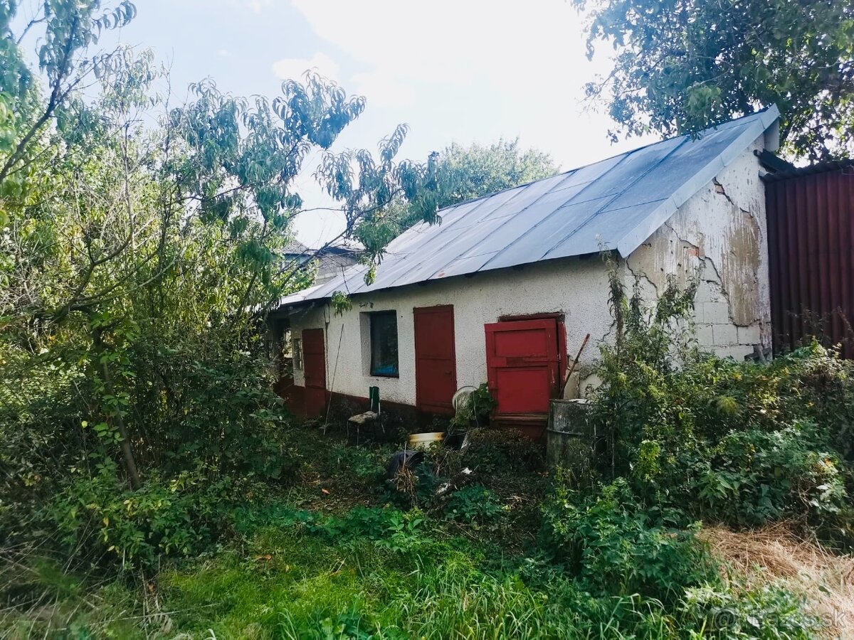 ZNÍŽENA CENA Dva útulné domy na jednom pozemku, Sobrance - 4