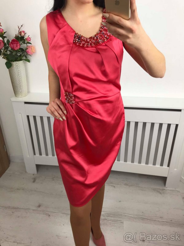 Krátke spoločenské šaty sýtoružové - 4