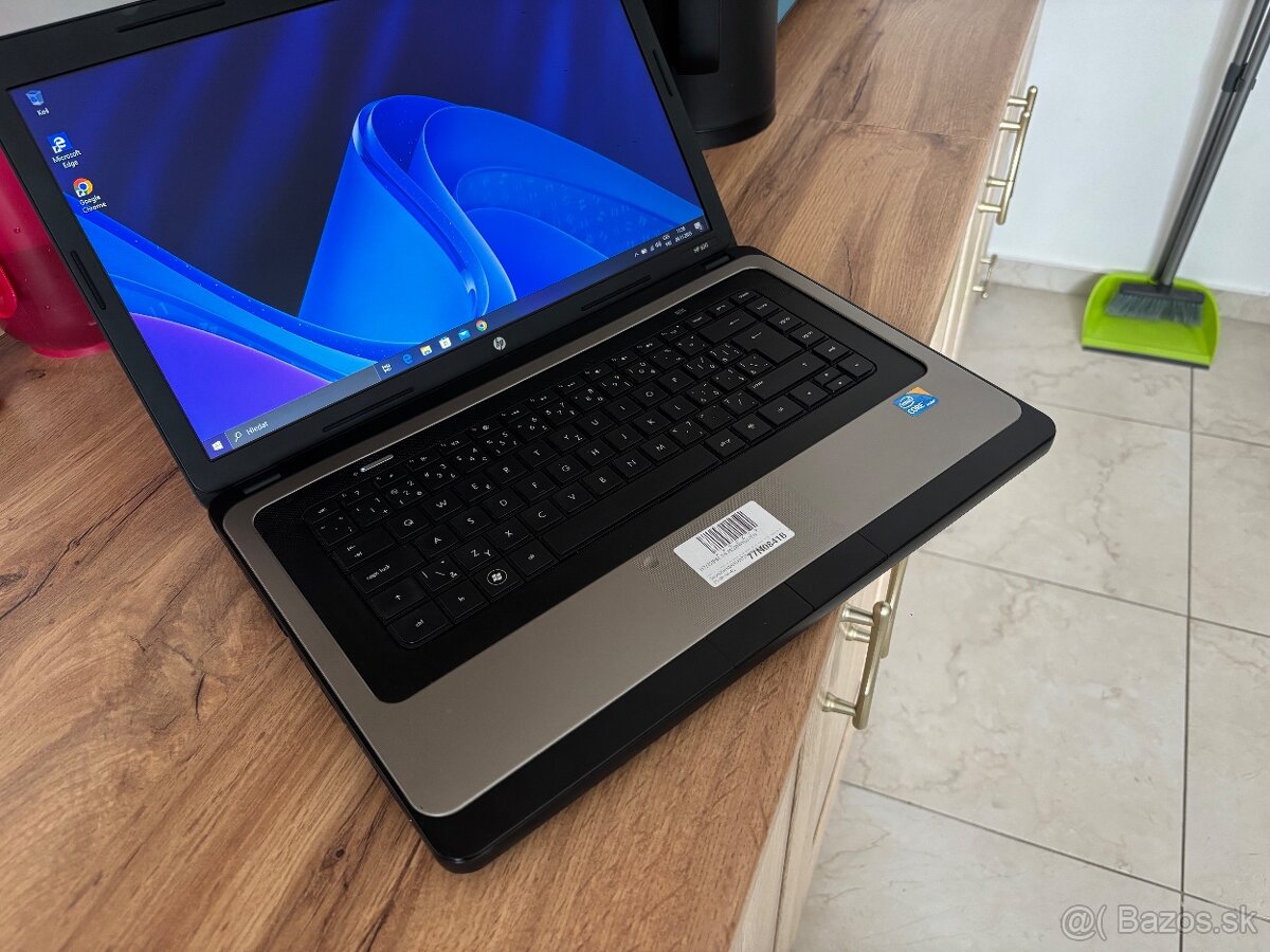 15.6"/HP Notebook/i3/8GB RAM/500GB SSHD/Intel HD grafika 2G - 4