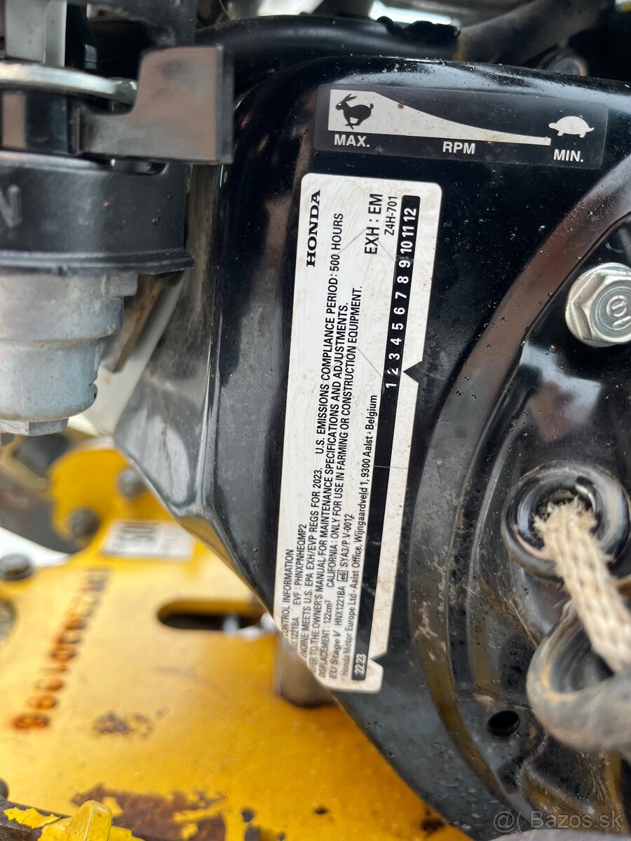 Vybračná doska Bomag BP 10/35 Honda - 4