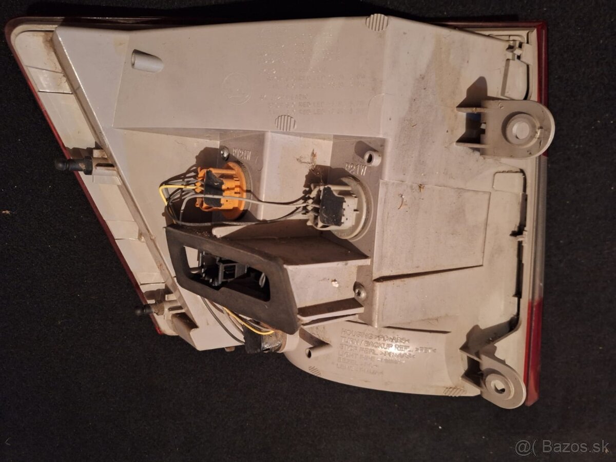 SKODA OCTAVIA III COMBI ZADNE LAMPY - 4