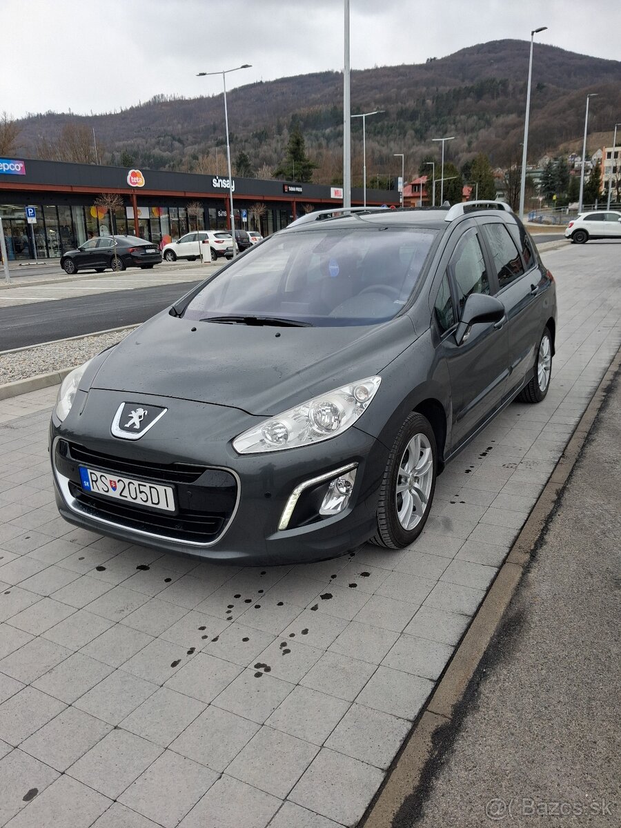Peugeot 308 SW 1.6 HDi r.2012 - 4