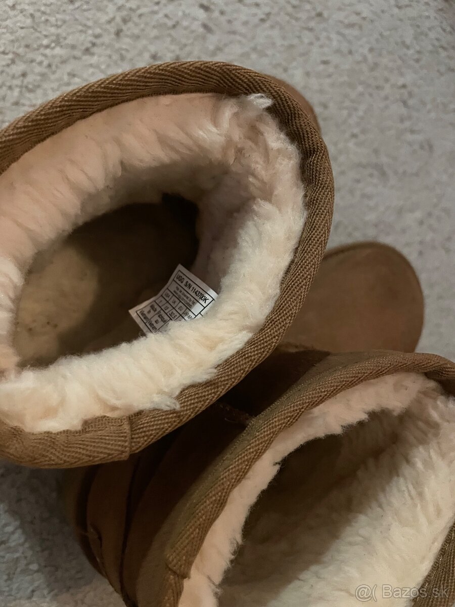 UGG čižmy č.32,5 - 4