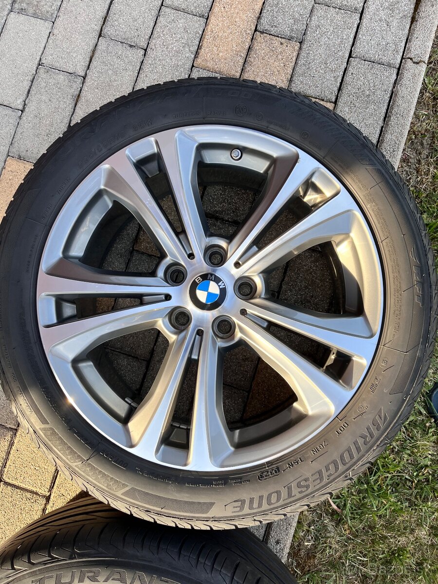 Bridgestone 225/50 R18 - 4