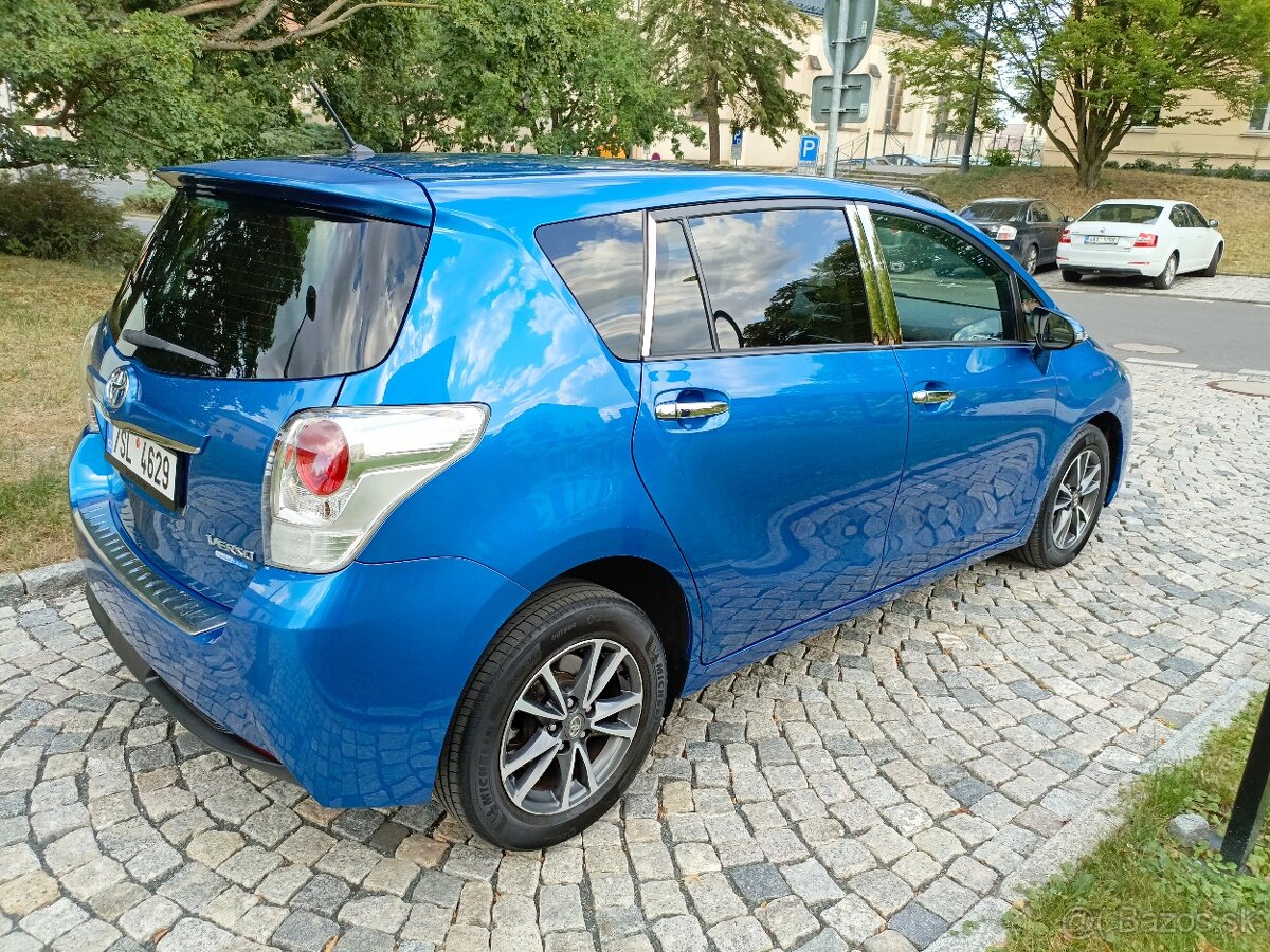 Toyota Verso 1.8 benzin AUTOMAT 7mist - 4