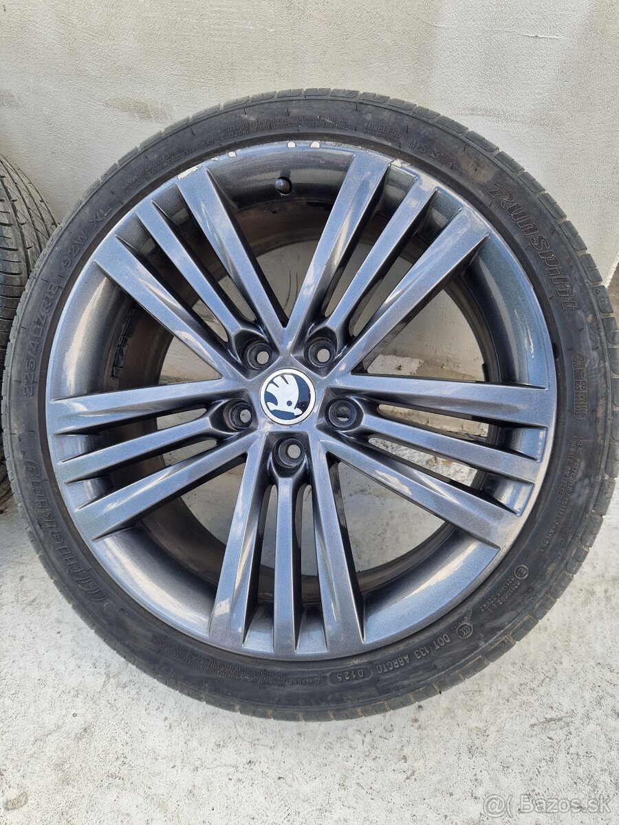 5x112 r18, Škoda Superb 2, Trinity - 4