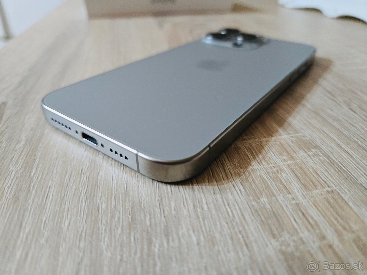 iPhone 15 ProMax 256GB Natural Titanium - 4