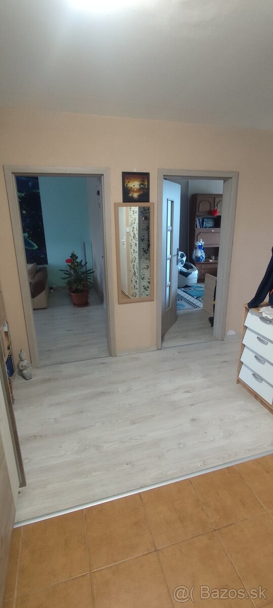 Predám 3 izbový byt,Veľké Kapušany - 4