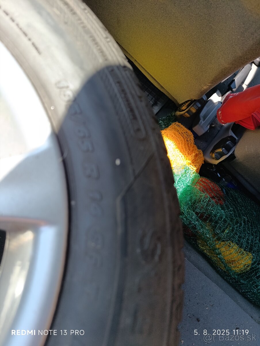 Elektróny 4x100 - 4