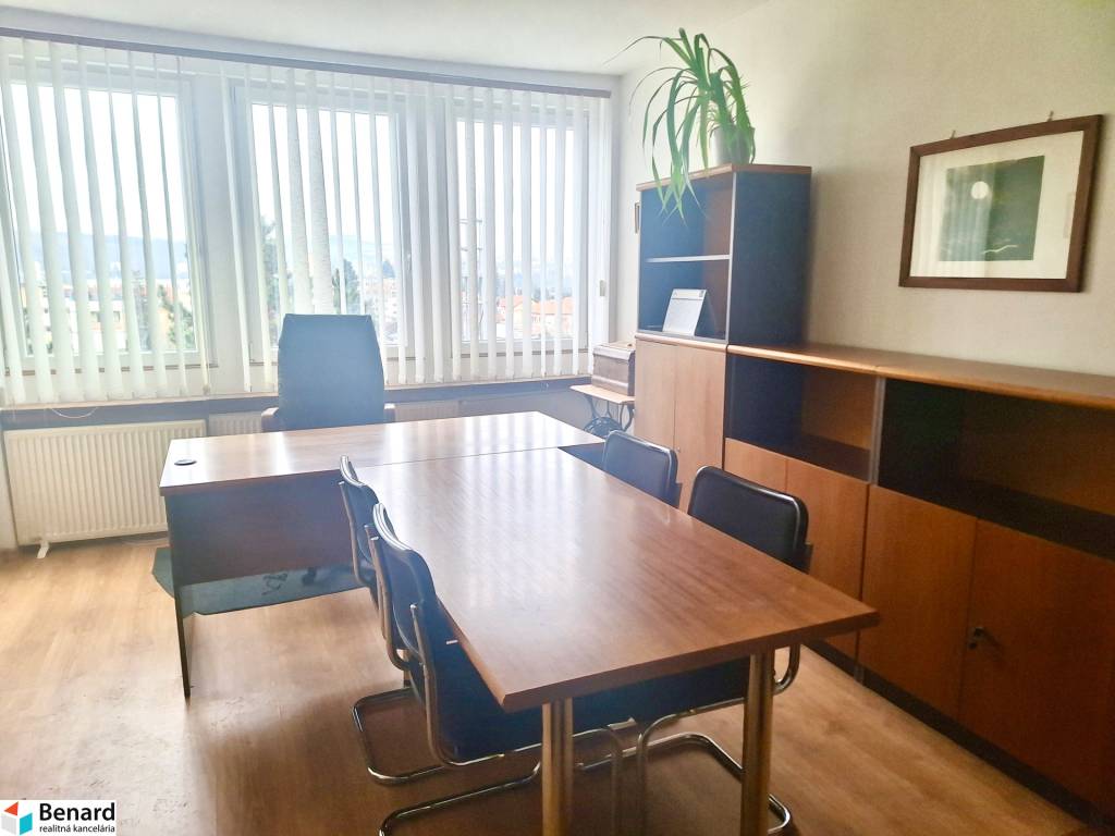 NA PRENÁJOM KANCELÁRSKY PRIESTOR, 40 M2, ŠIRŠIE CENTRUM PREŠ - 4