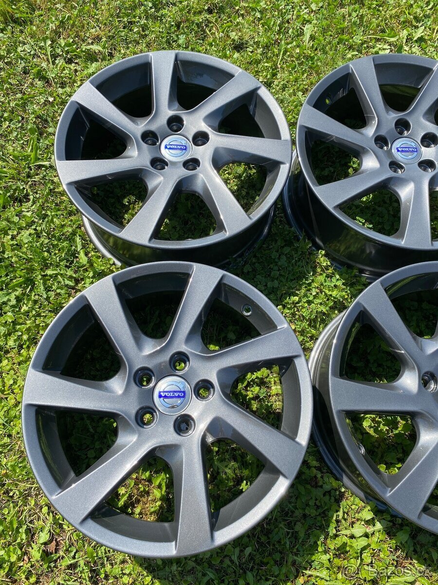 ALU KOLESÁ VOLVO 5X108 R17' V50 - 4