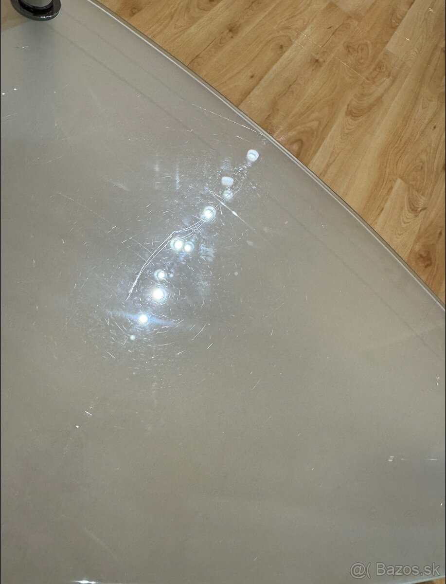 Sklenený konferenčný stolík - 4