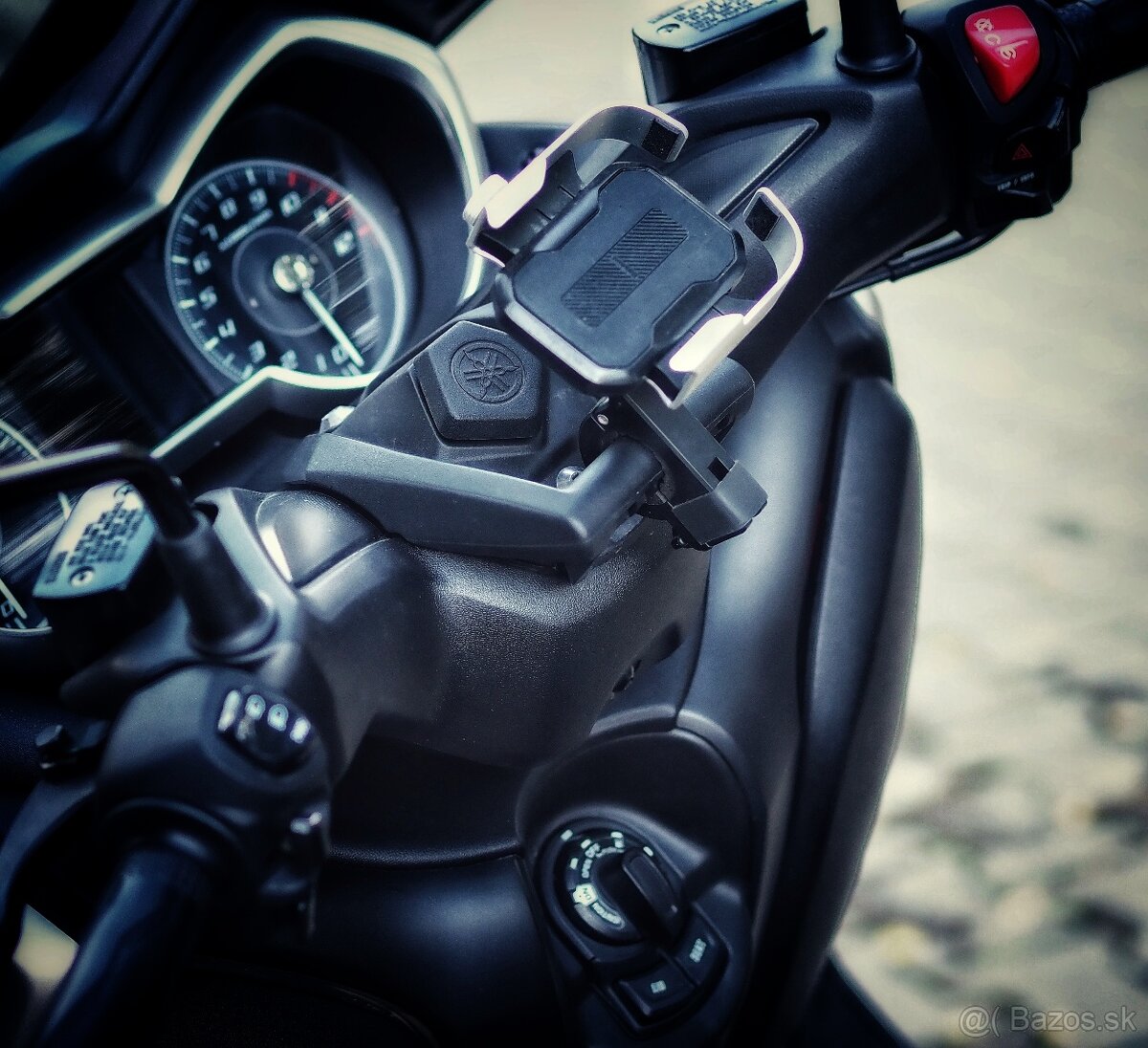 Yamaha X-Max 125 - 4