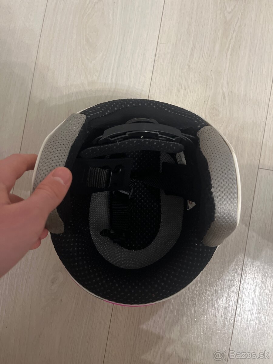 Ružovobiela lyžiarska prilba - 4