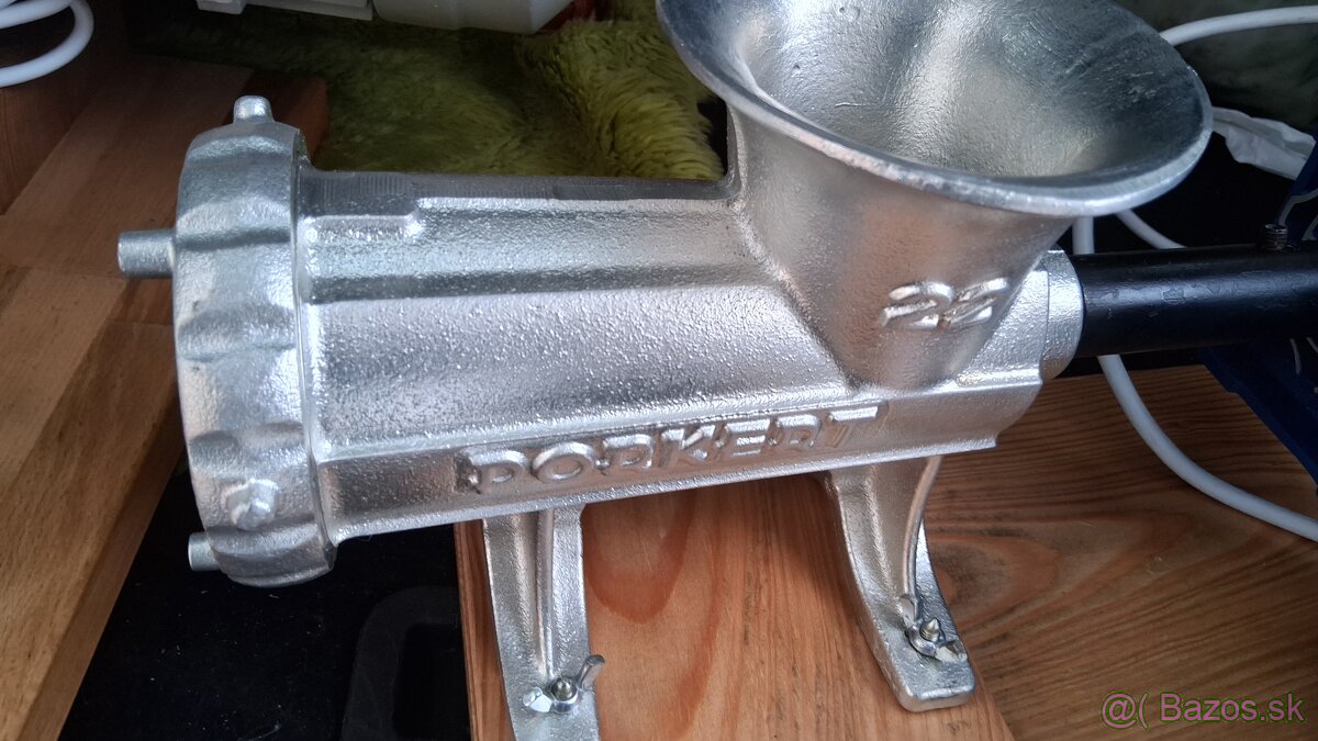 Mlynček na maso - 4