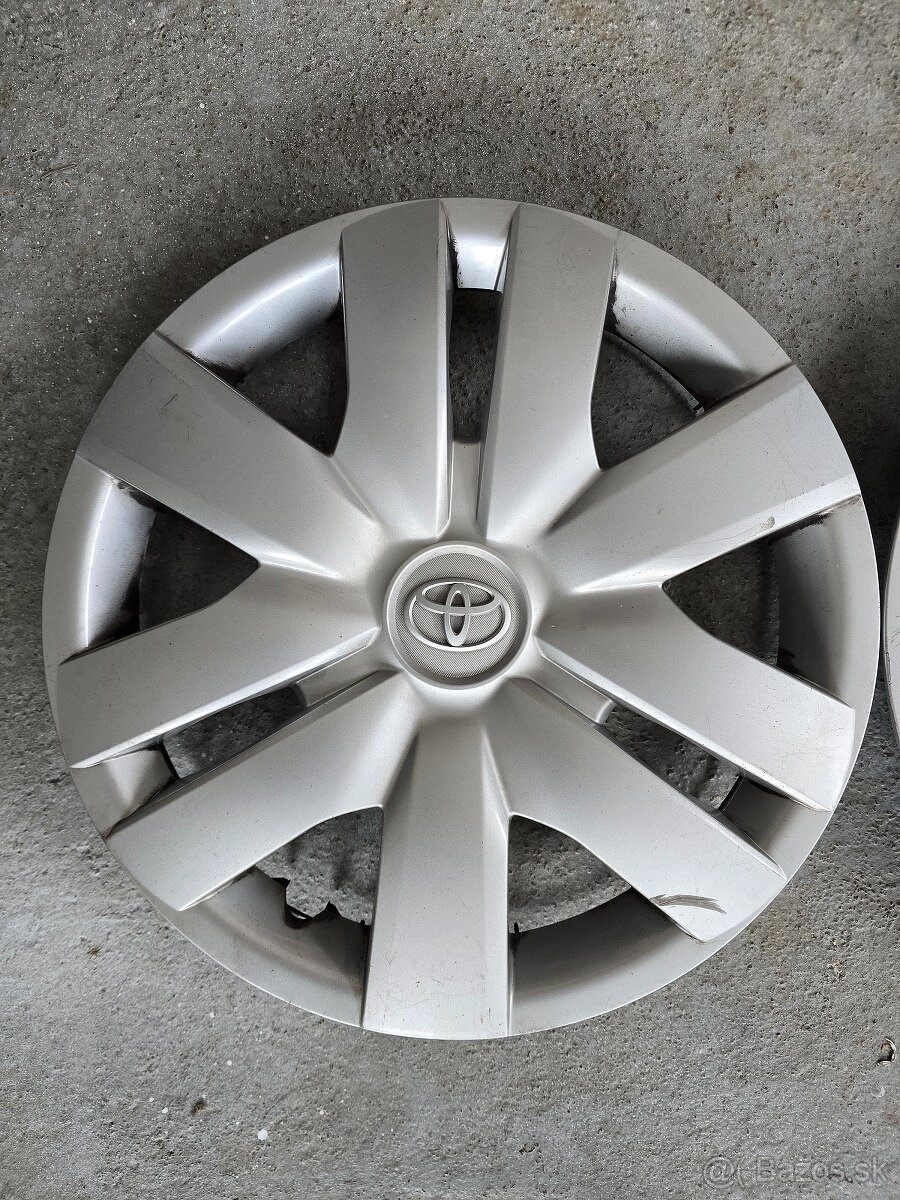 14" Puklice Toyota 3ks - 4