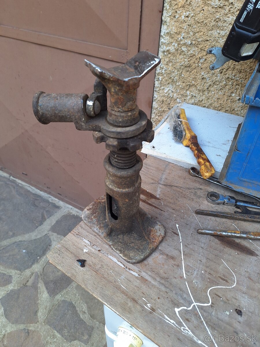 Historický zdvihak 1 - 4