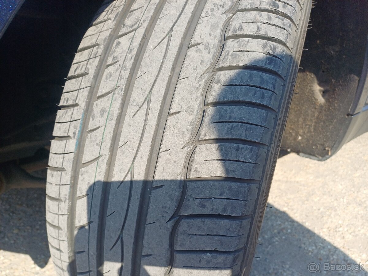 Predám komplet kolesá r21 275/45