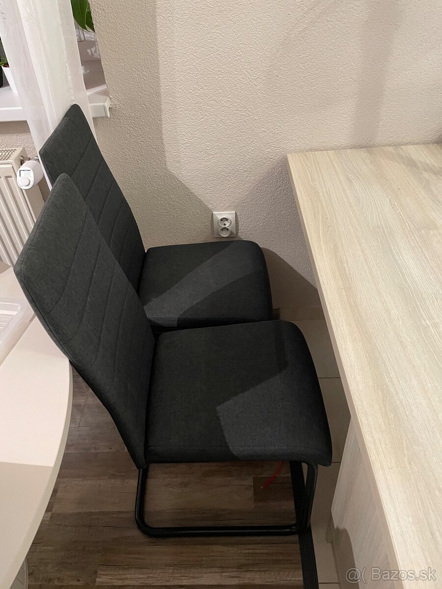 Kuchynsky stôl + stoličky - 4