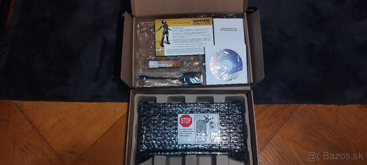 SAPPHIRE RADEON HD 6990 Komplet - 4