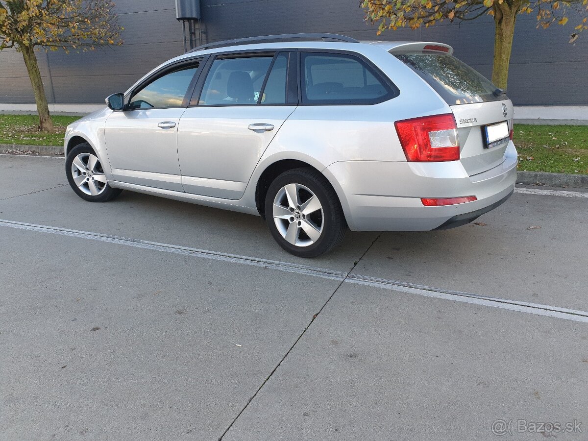 Octávia Combi 3 - 4