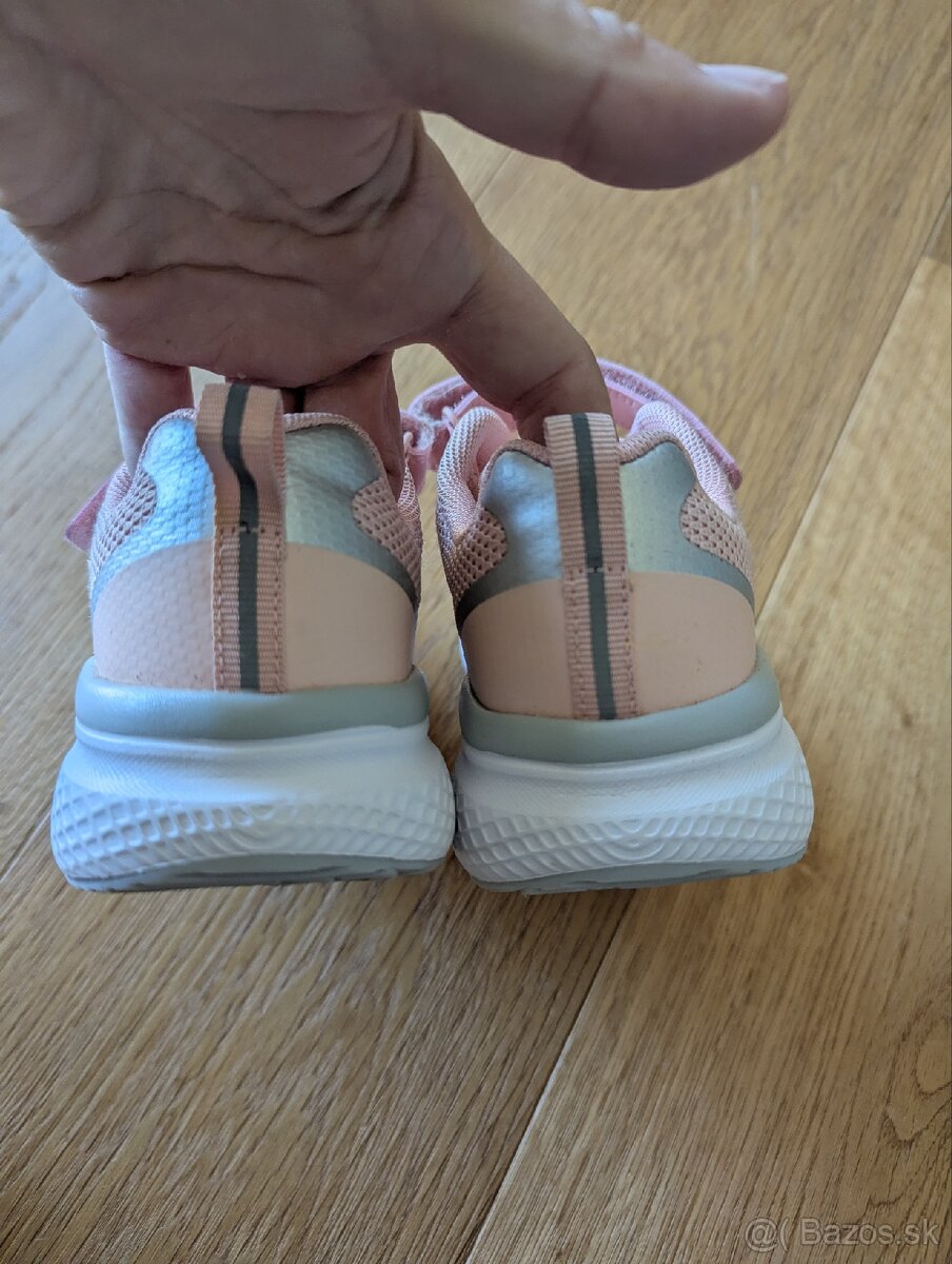 Tenisky na telocvik, v.32 - 4