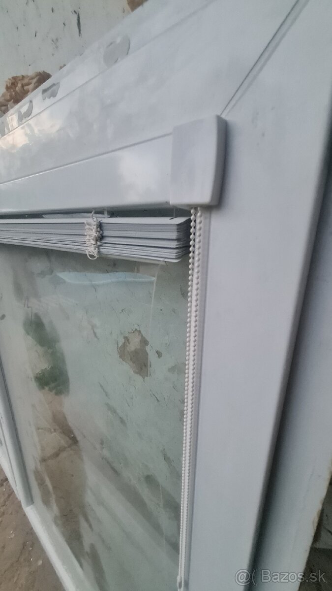 Predám 3oj okno 295x142cm - 4