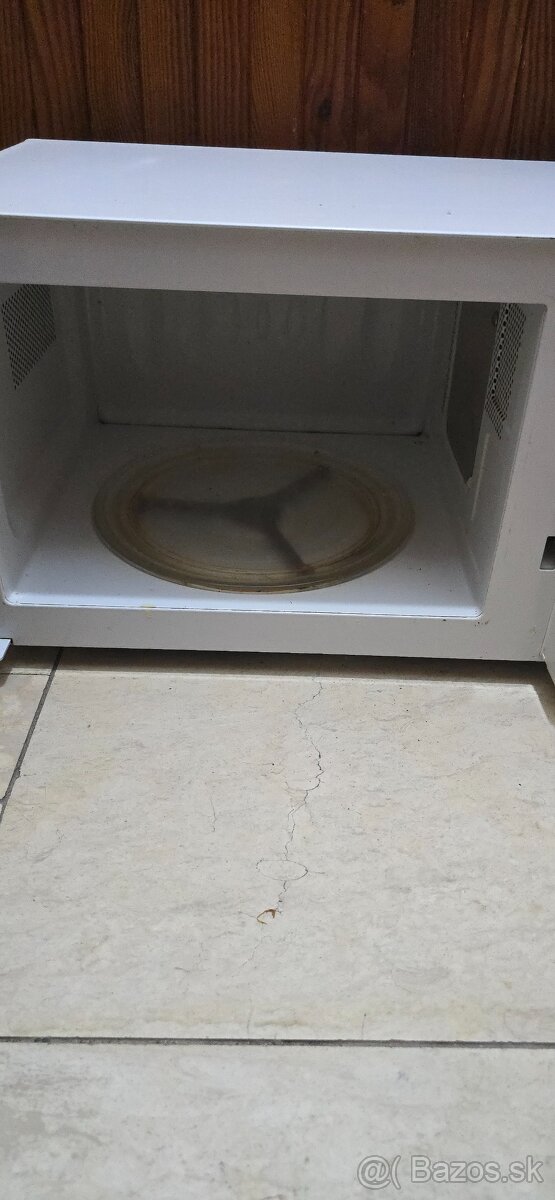Chladnička s mrazničkou - 4
