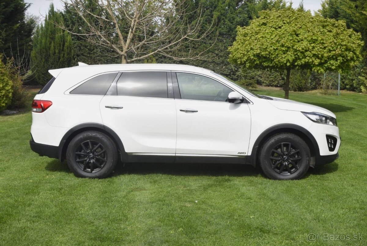 KIA Sorento - 4