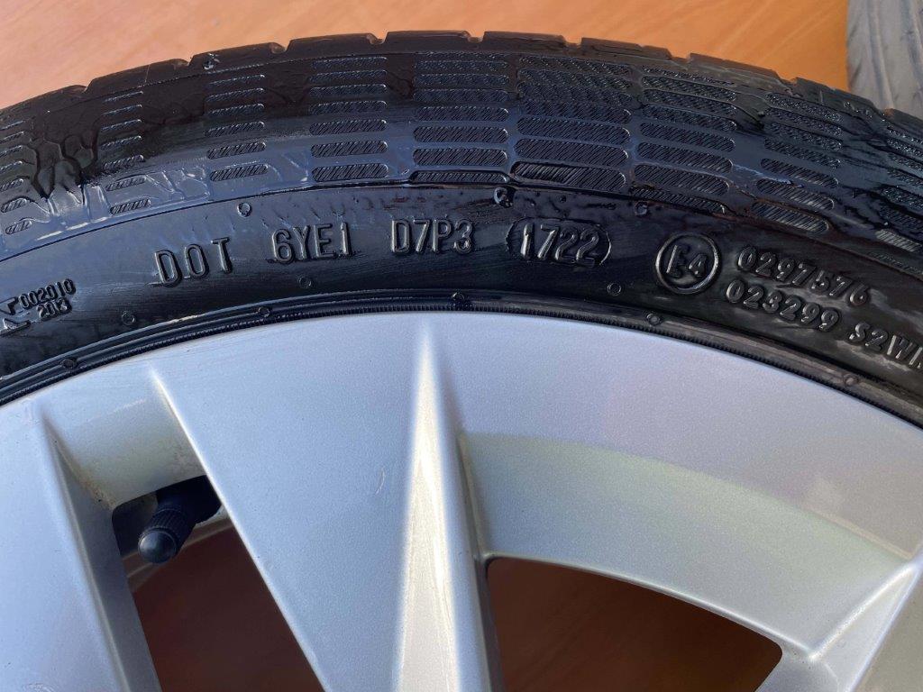 Orig.skoda alu disky 5x112 205 55 R17 Letné - 4