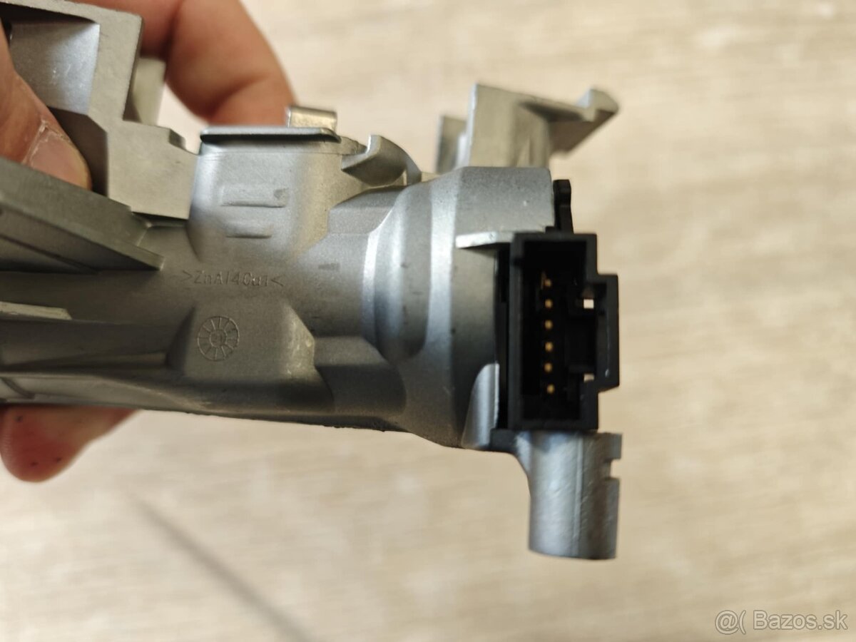 Spínacia skrinka s kľúčom - OCTAVIA II., GOLF V. / VI., - 4