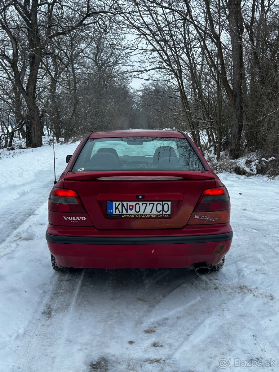 Predám Volvo s40 2.0T - 4