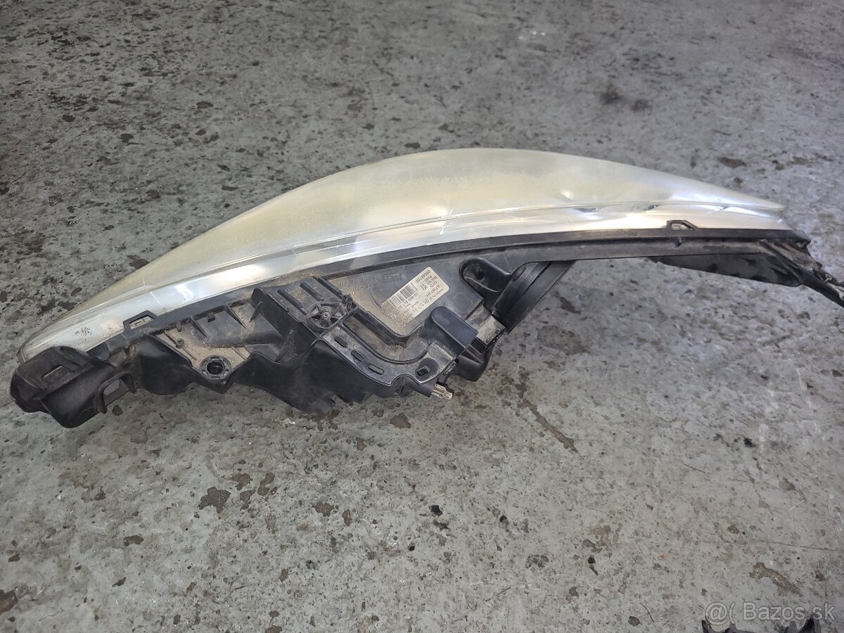 Predne svetla Peugeot 207 - 4