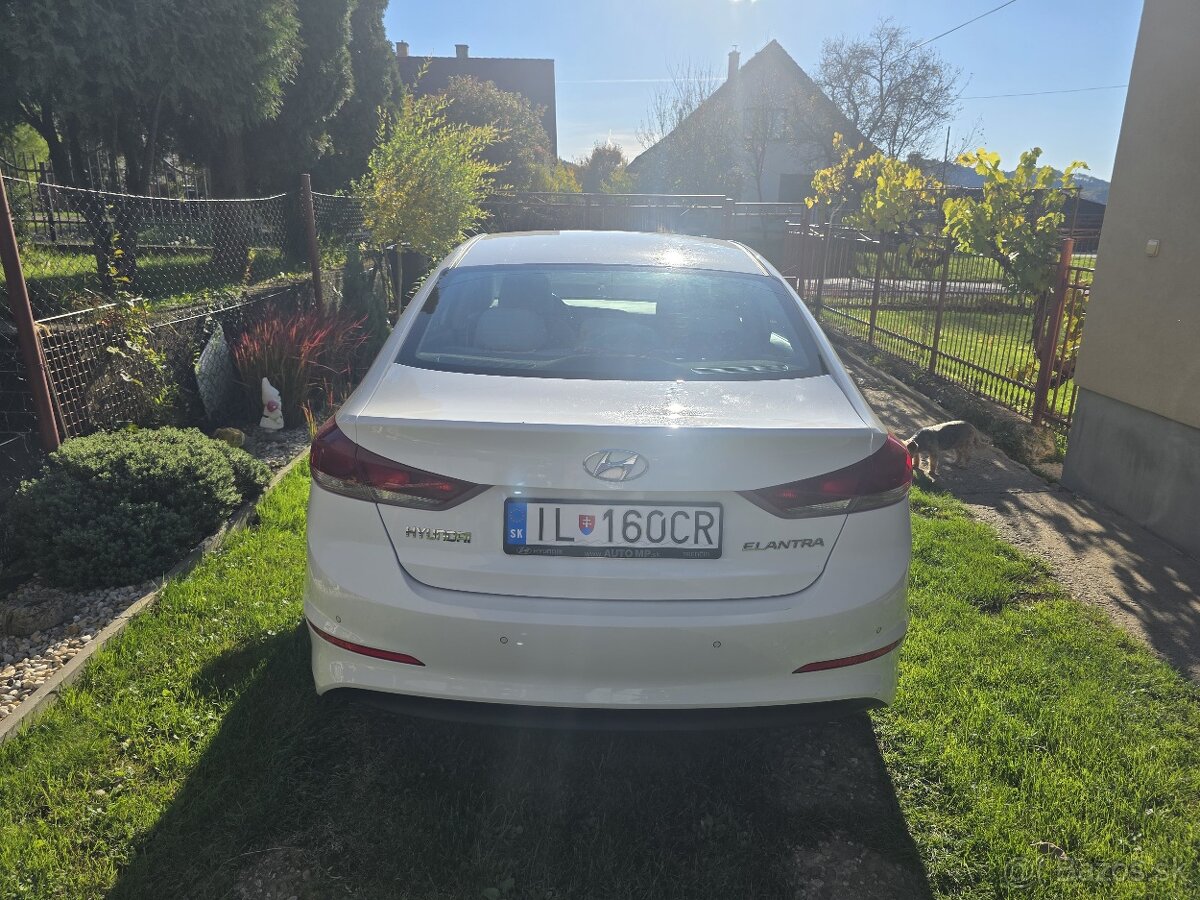 Hyundai Elantra 11/2017 Automat - 4