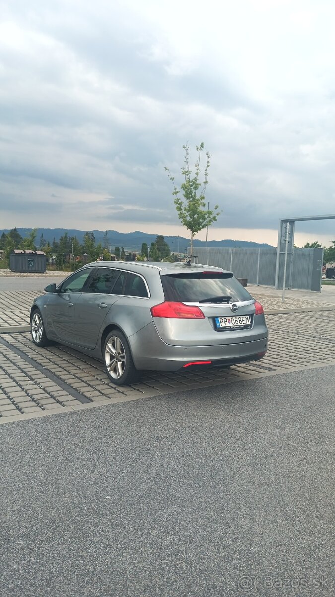 Opel Insignia Sport Tourer - 4